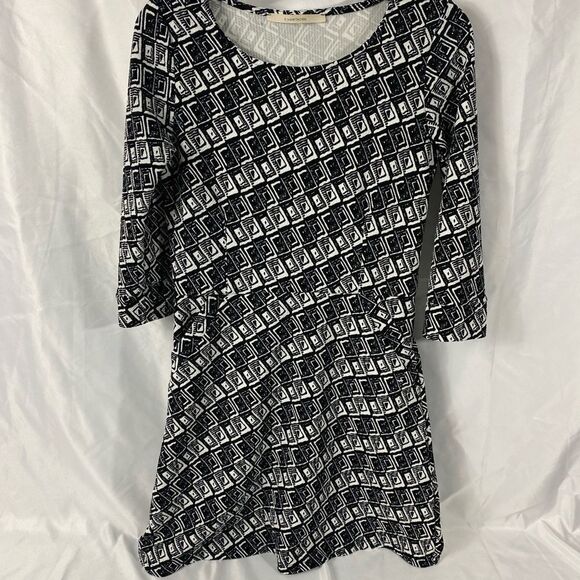 Hawthorn Dress - Picture 1 of 3